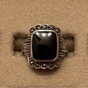 Sterling Silver 925 Onyx & Marcasite Ring sz 6
